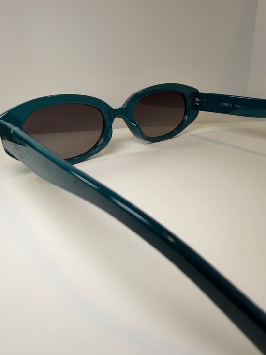 Fossil Teal Oval Women's Sunglasses - Picture 4 of 7
